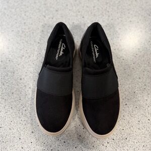 NWT Clarks Women’s Black Slip-On Shoes